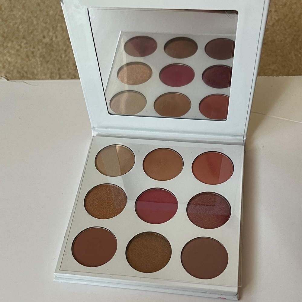 Kylie Cosmetics Bold Neutrals Eyeshadow Palette